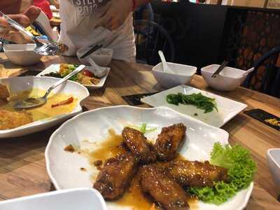 Uncle Leong Signatures