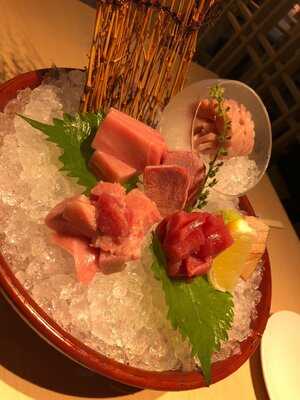 Maguro Donya Miuramisakikou Sushi & Dining