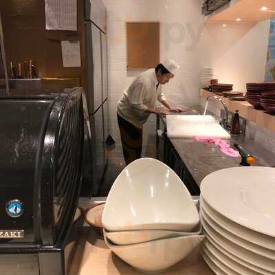 Maguro Donya Miuramisakikou Sushi & Dining