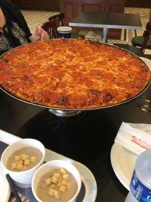 Loui’s Ny Pizza Parlor