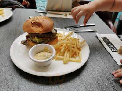 The Coffee Bean & Tea Leaf Beanstro