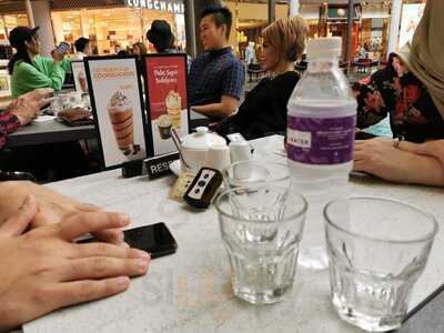 The Coffee Bean & Tea Leaf Beanstro