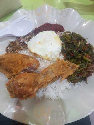 Sajian Mak Dara Ikan Bakar