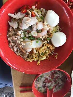 Lau Lim Mee Pok