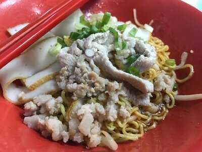 Lau Lim Mee Pok