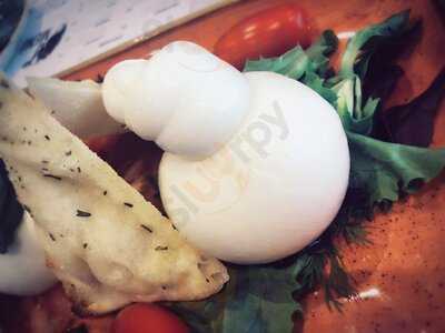 The Mast' Of Mozzarella & Co