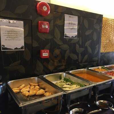 Tulasi Vegetarian Restaurant & Cafe