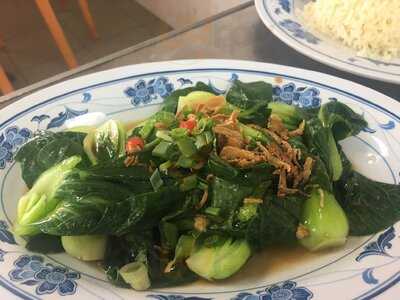 Kampung Chicken Rice (chicken House)