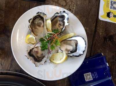 Sea Tripod Seafood Paradise