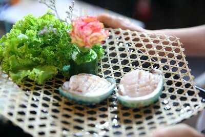 Sea Tripod Seafood Paradise