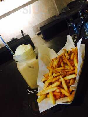 Hopheads Craft Beer Bar & Bistro