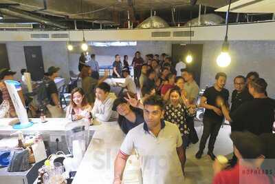 Hopheads Craft Beer Bar & Bistro