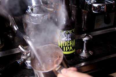 Hopheads Craft Beer Bar & Bistro