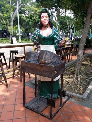 Molly Malone's Irish Pub