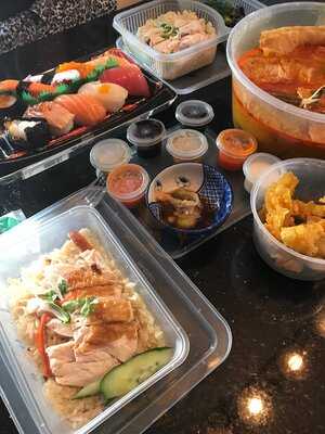 Sinn Ji Hainanese Chicken Rice