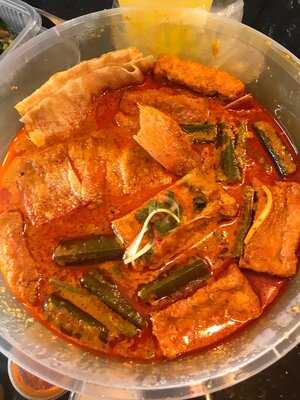 Sinn Ji Hainanese Chicken Rice