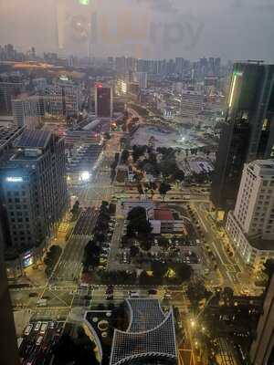 Auntie’s Wok And Steam