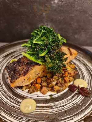 Black Pearl Steakhouse