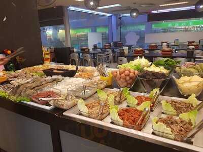 Y Cube Mookata Buffet