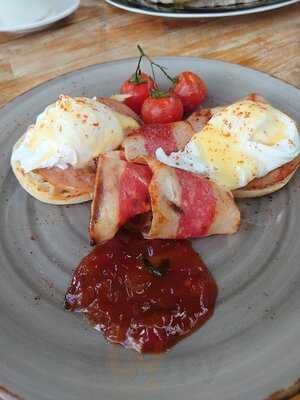 Miska Cafe - Sentosa