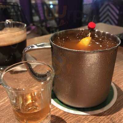 Five & 2 Retro Bistro