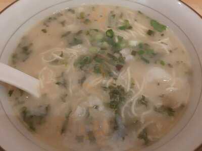 Lenu Chef's Wai Noodle Bar