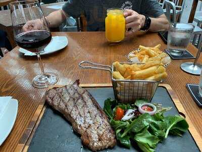 Wine Connection Bar & Bistro At Cuppage Terrace