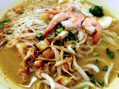 Famous Sungei Road Trishaw Laksa