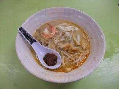 Famous Sungei Road Trishaw Laksa