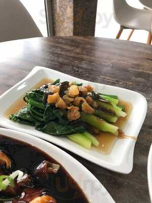 Lee Fun Nam Lee Chicken Rice