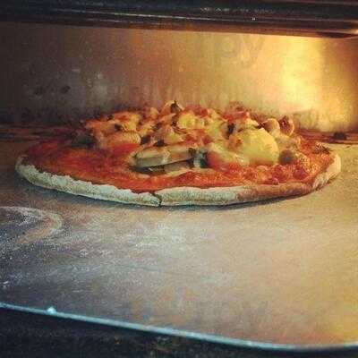 Hotcakes Vegetarian Bakery & Cafe