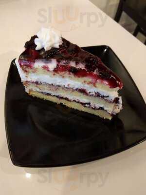 Hotcakes Vegetarian Bakery & Cafe