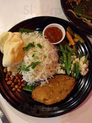 Hotcakes Vegetarian Bakery & Cafe