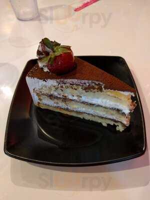 Hotcakes Vegetarian Bakery & Cafe