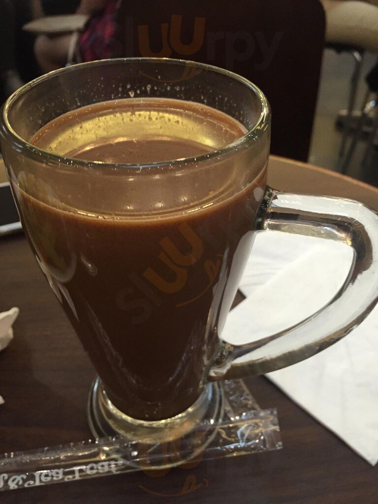 The Coffee Bean & Tea Leaf