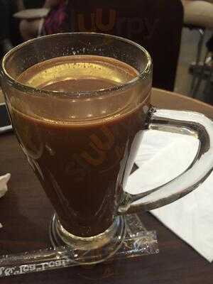 The Coffee Bean & Tea Leaf