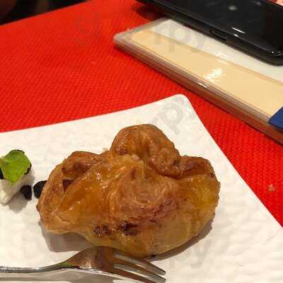 Grand Jete Cafe & Bar