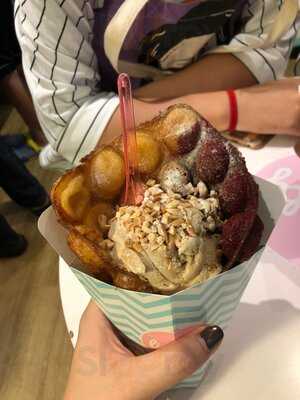 Lickety Ice Cream & Waffles