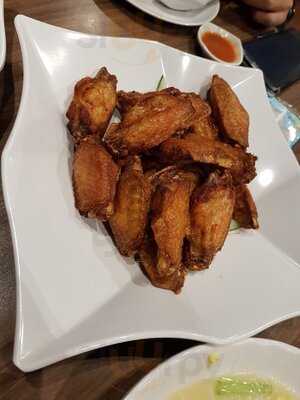 White Restaurant At Sun Plaza