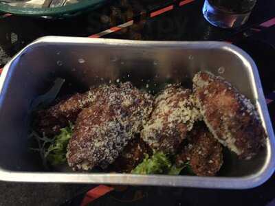 Wood & Steel Gastrobar