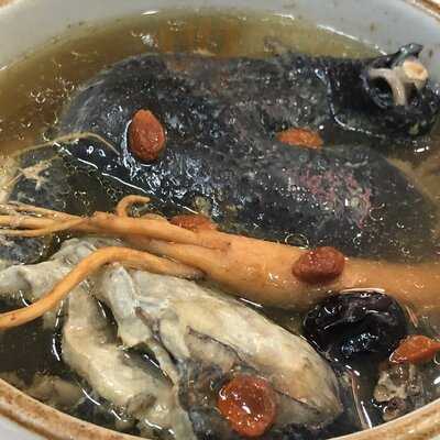Seng Kee Black Chicken Herbal Soup