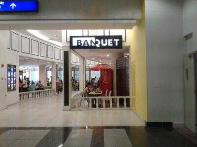 Banquet Food Hall