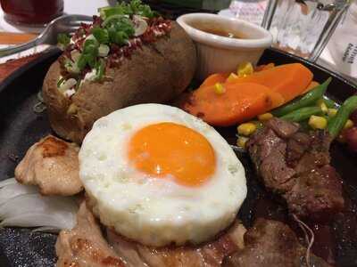 Eatzi Gourmet Bistro