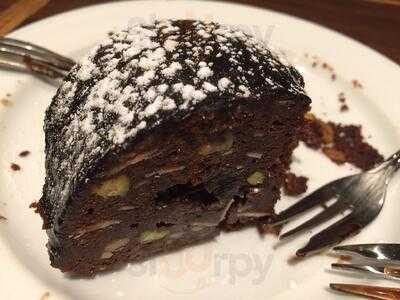 The Coffee Bean & Tea Leaf