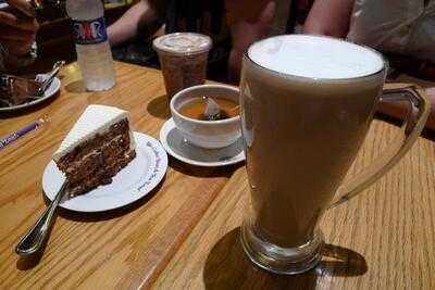 The Coffee Bean & Tea Leaf