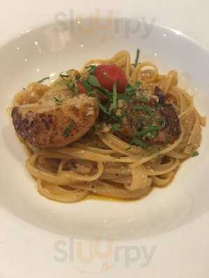 Oak Room Restaurant & Bar