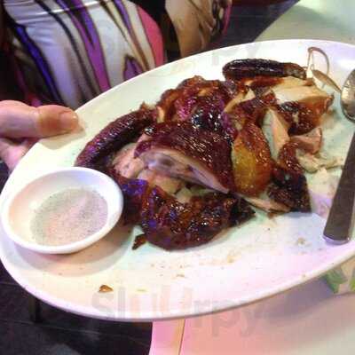 Tongkang Colonial Bar & Restaurant