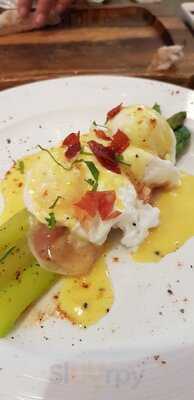 Masterpiece Bistro & Bar