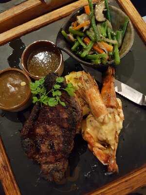 Collin's Changi Airport Terminal 3