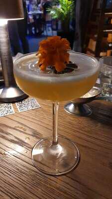 Burger & Lobster Jewel